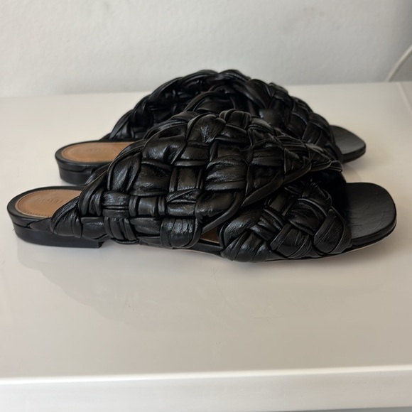 Bottega Veneta women's slides - Picture 4 of 12